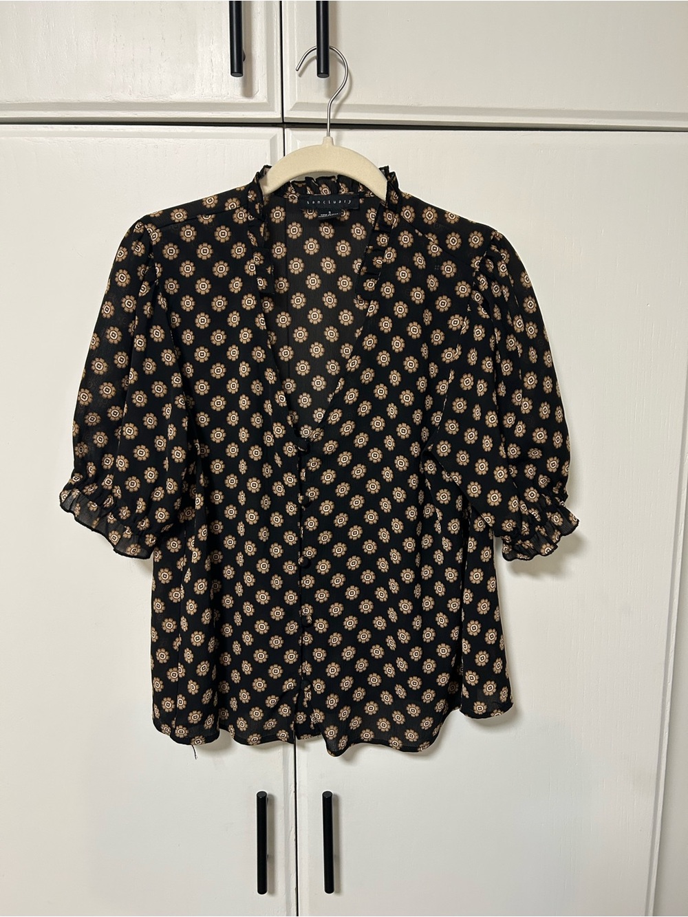 Sanctuary Black Printed Short sleeved blouse